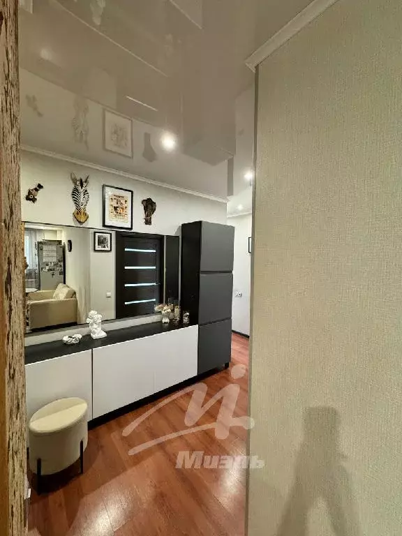 Продается 2-комнатная квартира - Фото 1