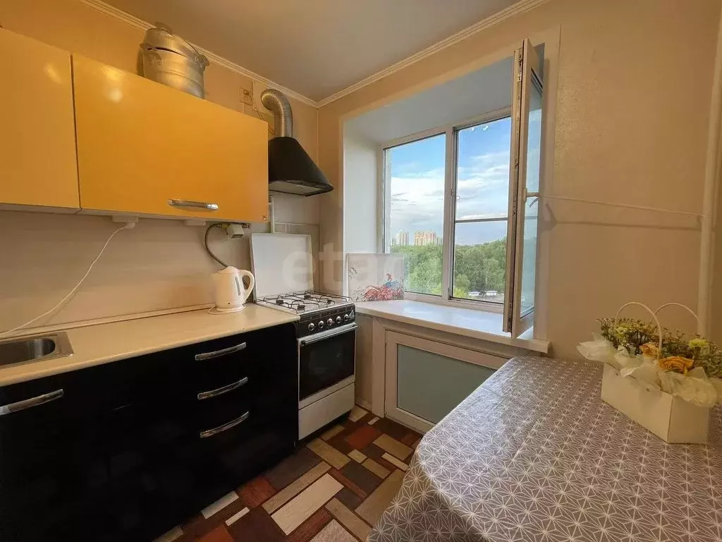 1-к кв. Татарстан, Казань ул. Серова, 17 (32.9 м) - Фото 0