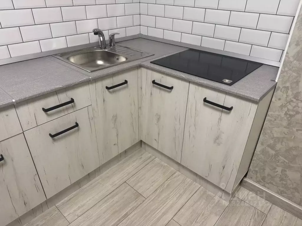 2-к кв. Курская область, Курск просп. Победы, 10 (80.0 м) - Фото 2