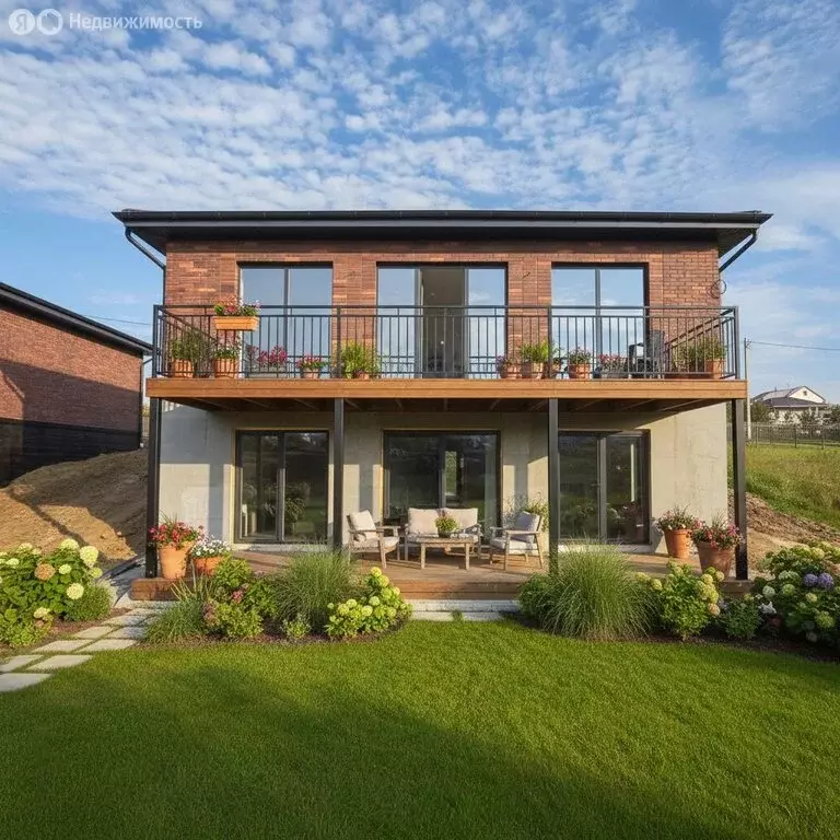 Дом в село Семилуки, Нагорный переулок (180 м) - Фото 1