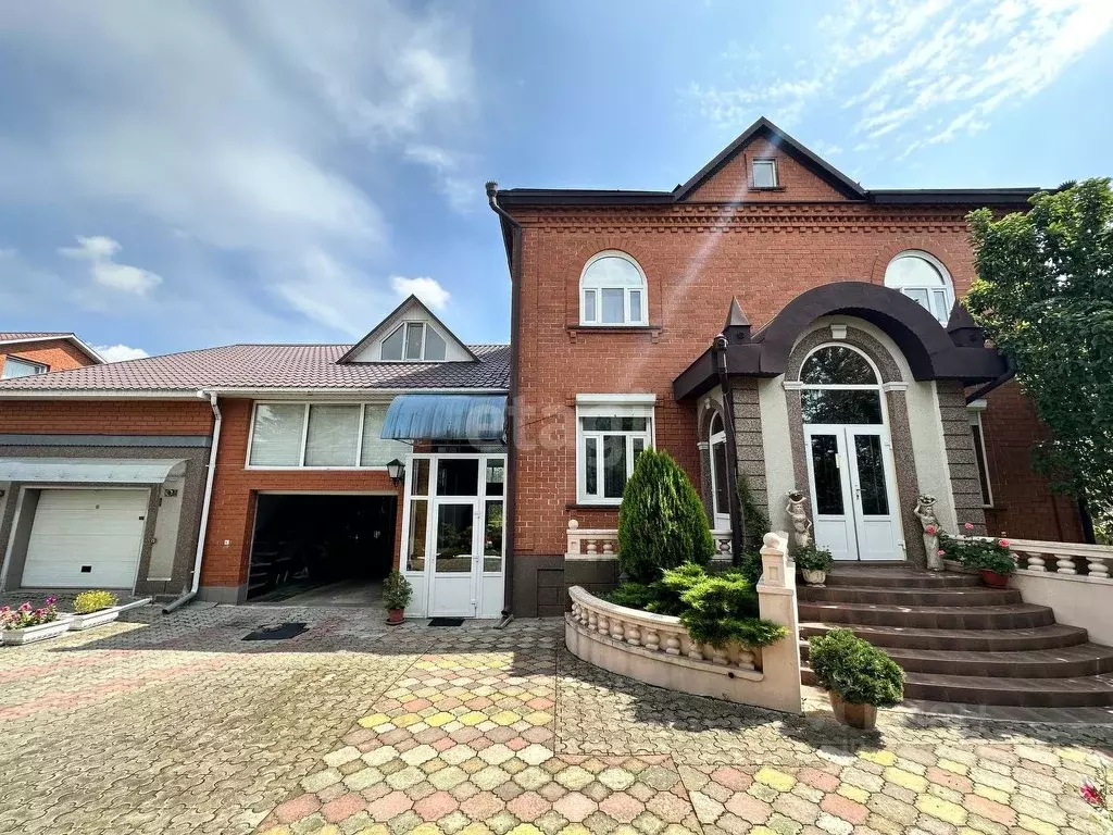 Дом в Белгородская область, Белгород просп. Ватутина, 43 (397 м) - Фото 0