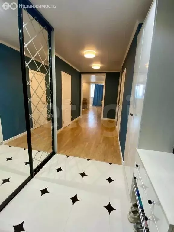 3-комнатная квартира: Саратов, Вольская улица, 2Дк1 (115 м) - Фото 2