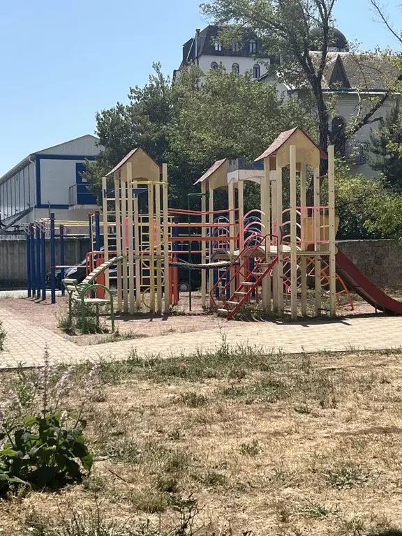 2-к кв. Крым, Симферополь ул. Тургенева, 11Б (67.0 м) - Фото 1