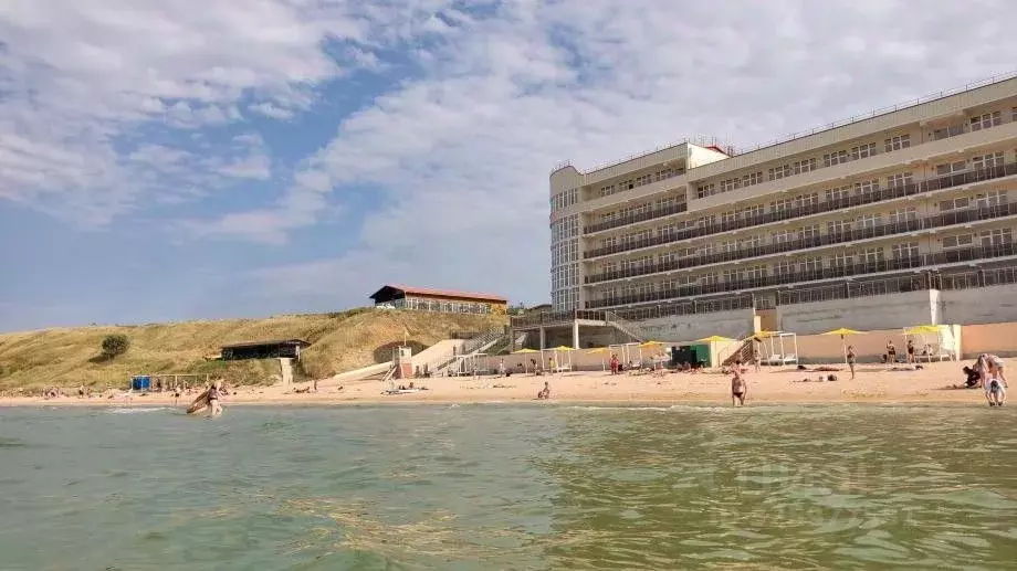 Участок в Крым, Ленинский район, Семисотское с/пос, с. Каменское ул. ... - Фото 2