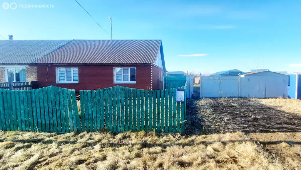 Дом в Абзелиловский район, Краснобашкирский сельсовет, деревня ... - Фото 1