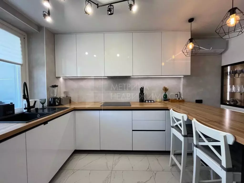 Квартира, 3 комнаты, 92.5 м - Фото 0