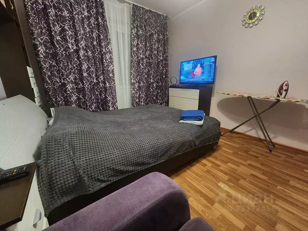 2-к кв. Курская область, Курск ул. Домостроителей, 5 (45.0 м) - Фото 1