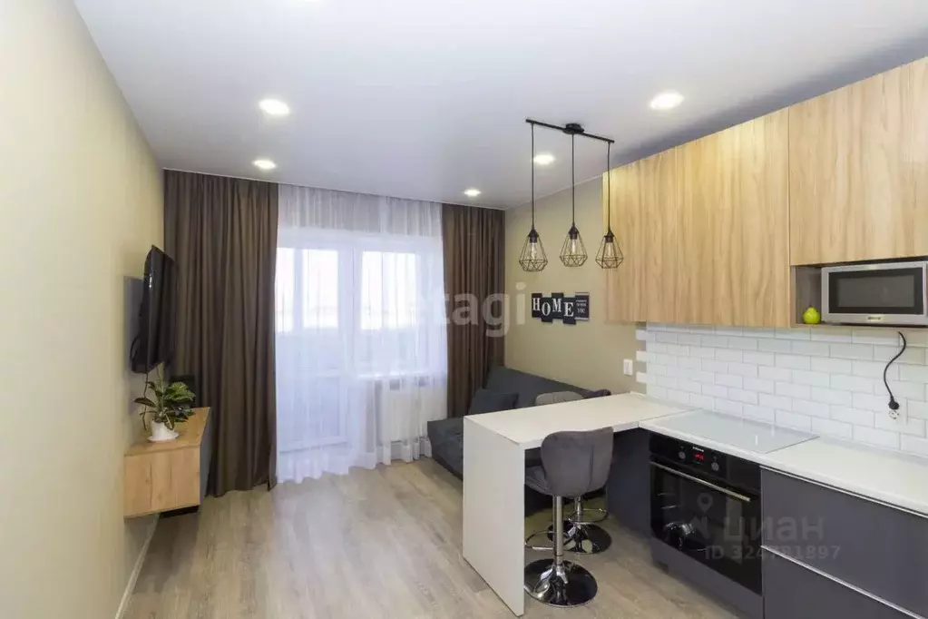 1-к кв. Тюменская область, Тюмень Интернациональная ул., 199к1 (41.8 ... - Фото 1