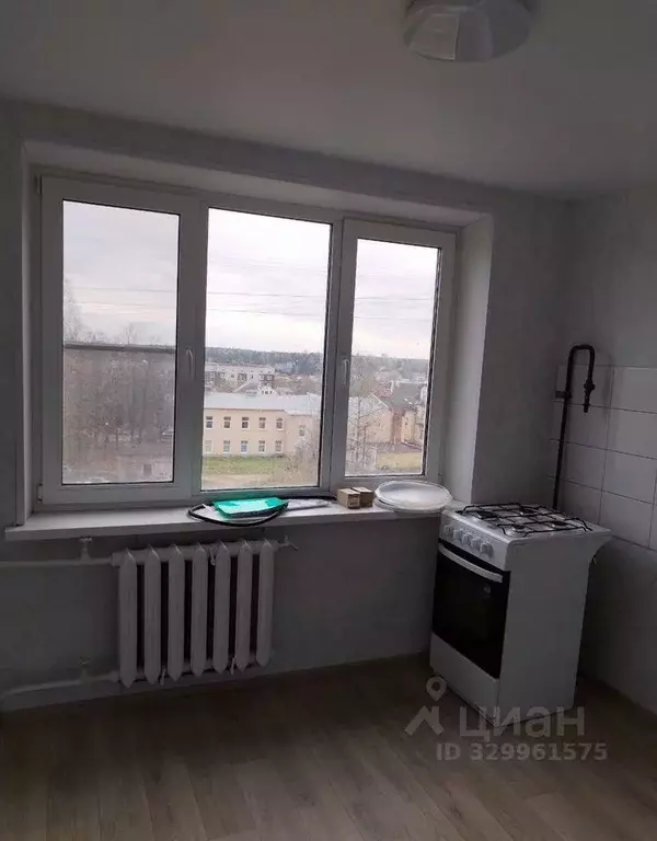 2-к кв. Ленинградская область, Луга просп. Урицкого, 24 (52.0 м) - Фото 1