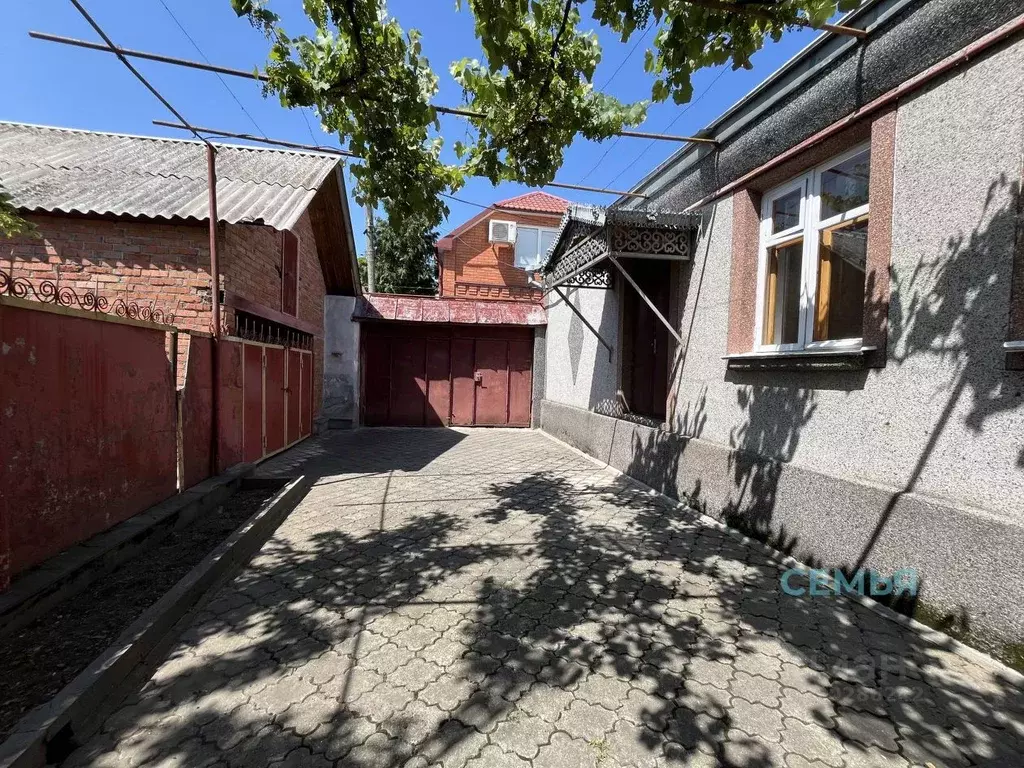 Дом в Северная Осетия, Владикавказ Тракторный пер., 1 (150 м) - Фото 1