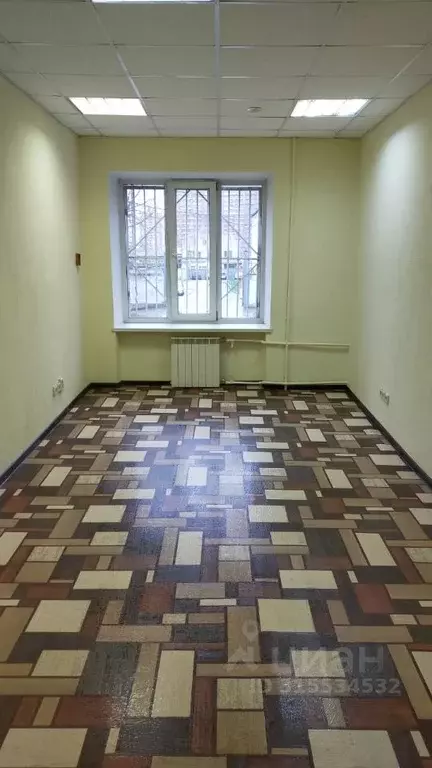 Офис в Свердловская область, Екатеринбург ул. Артинская, 4 (17 м) - Фото 1