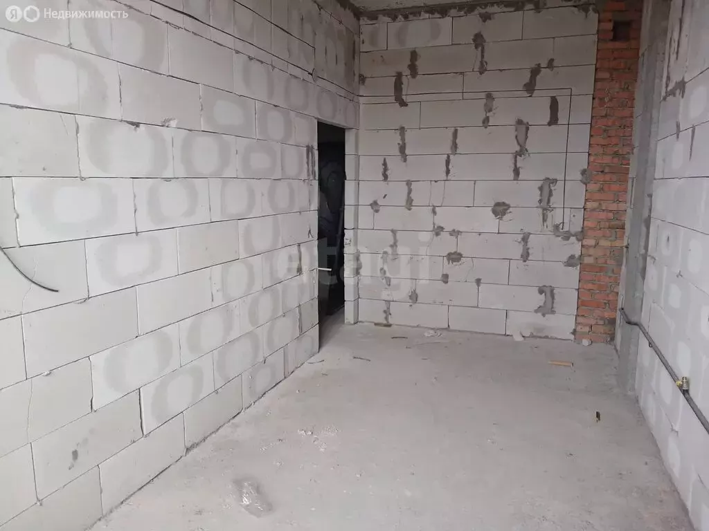 2-комнатная квартира: Магас, улица Мочко Базоркина, 18А (67 м) - Фото 1