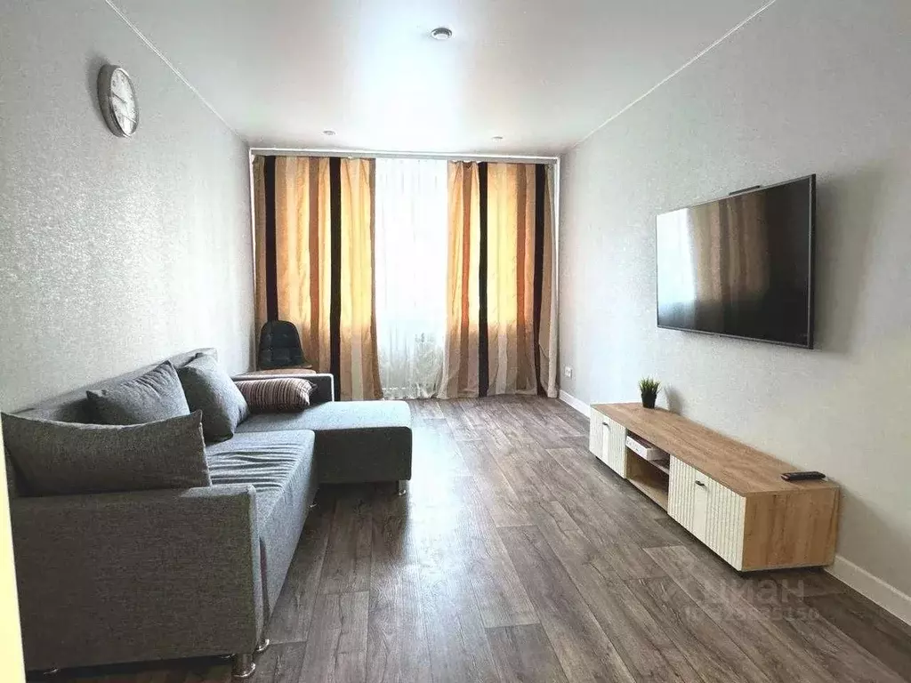 3-к кв. Самарская область, Тольятти ул. 70 лет Октября, 16 (68.5 м) - Фото 1