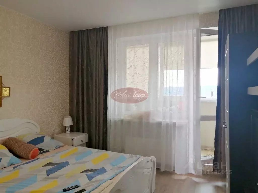 1-к кв. Тюменская область, Тюмень ул. 50 лет Октября, 75к1 (49.0 м) - Фото 1