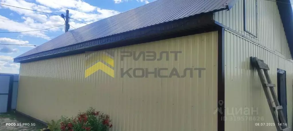 Коттедж в Омская область, с. Нижняя Омка ул. Луговая, 3А (213 м) - Фото 1
