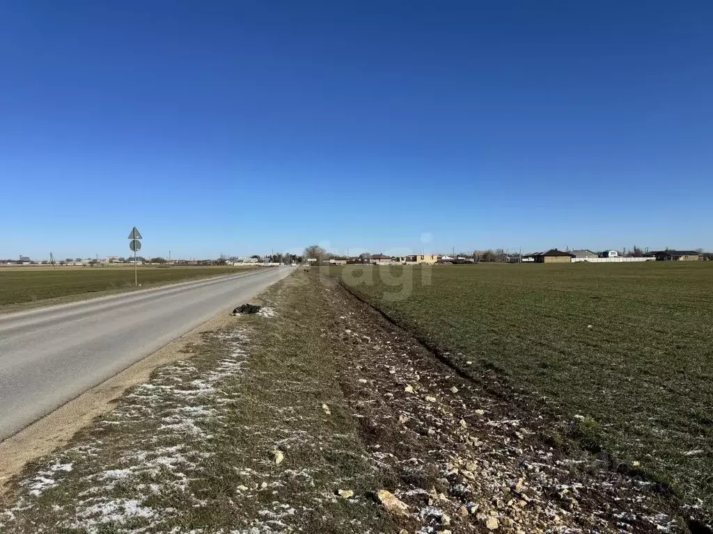 Участок в Крым, Сакский район, с. Ромашкино  (50.0 сот.) - Фото 1