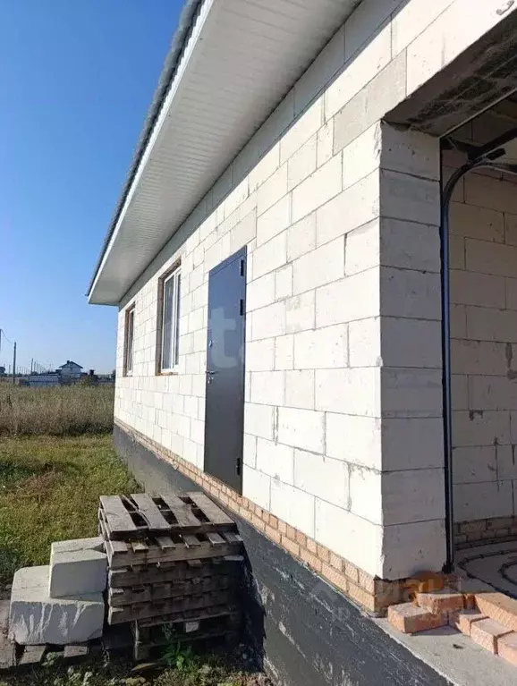 Дом в Башкортостан, Стерлитамакский район, д. Казадаевка ул. Победы ... - Фото 1