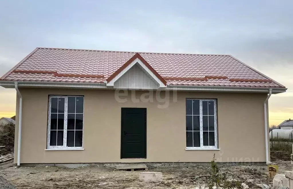 Дом в Калининградская область, Гурьевский муниципальный округ, пос. ... - Фото 1