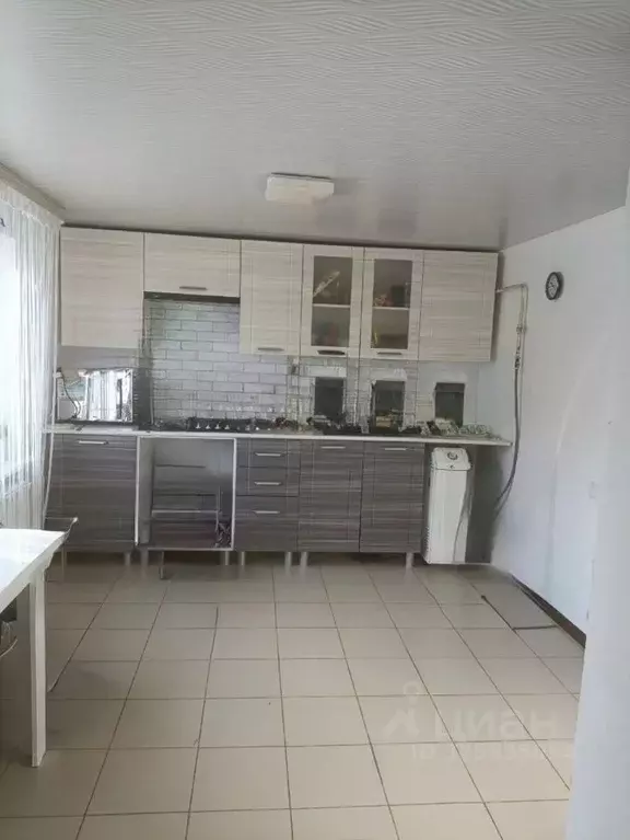 Дом в Крым, Красногвардейский район, с. Ленинское ул. Ленина, 39 (85 ... - Фото 1