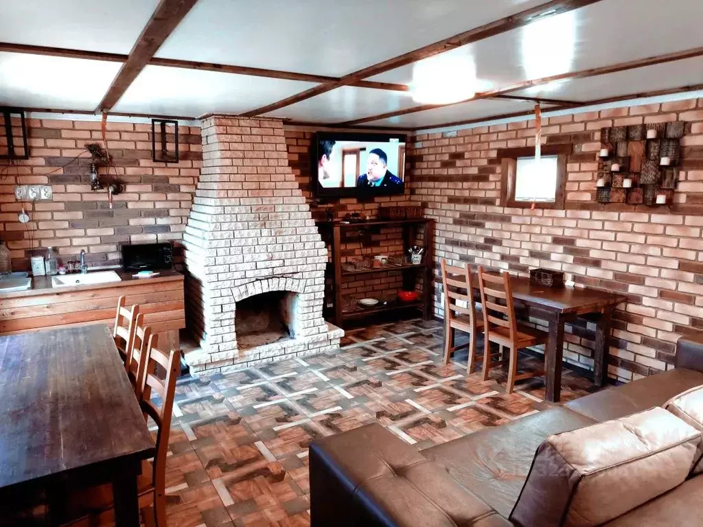 Дом в Ростовская область, Неклиновский район, с. Троицкое ул. Ленина, ... - Фото 1