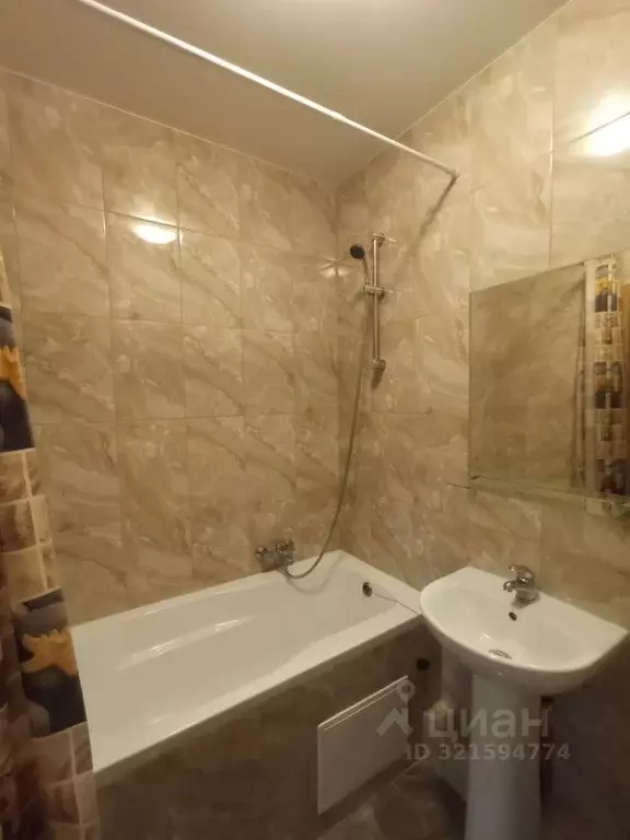 1-к кв. Татарстан, Казань ул. Сары Садыковой, 4А (50.0 м) - Фото 1