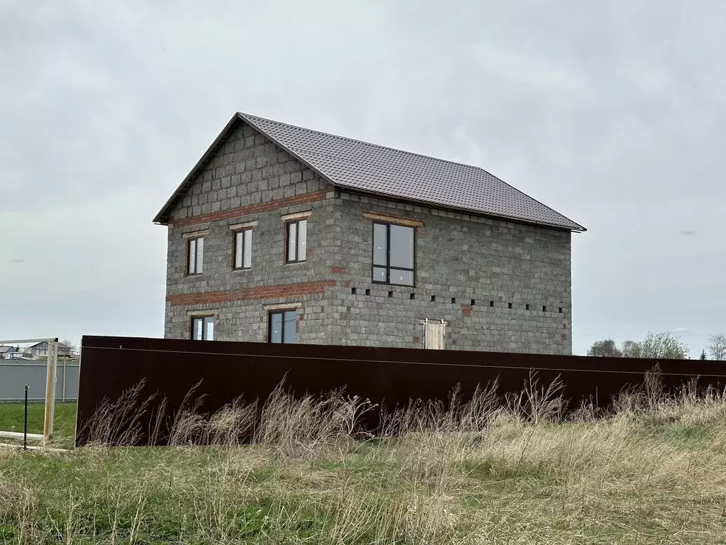 Дом в Свердловская область, Ирбитский район, д. Кекур Камышовая ул. ... - Фото 1