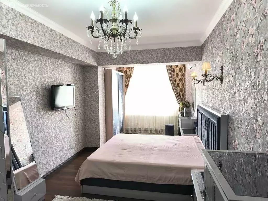4-комнатная квартира: Нальчик, улица Шарданова, 48к6 (126.8 м) - Фото 1