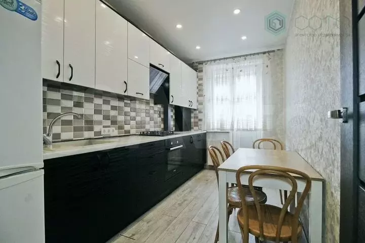 1-к. квартира, 40м, 6/9эт. - Фото 0