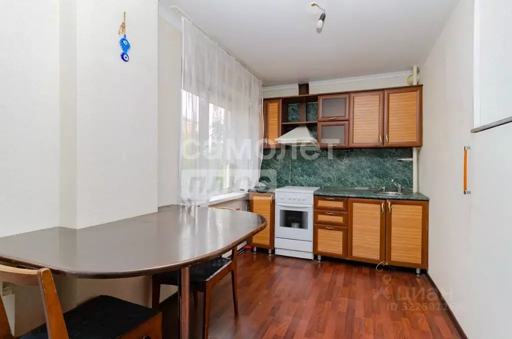 3-к кв. Челябинская область, Челябинск ул. Пятницкого, 6 (56.5 м) - Фото 1