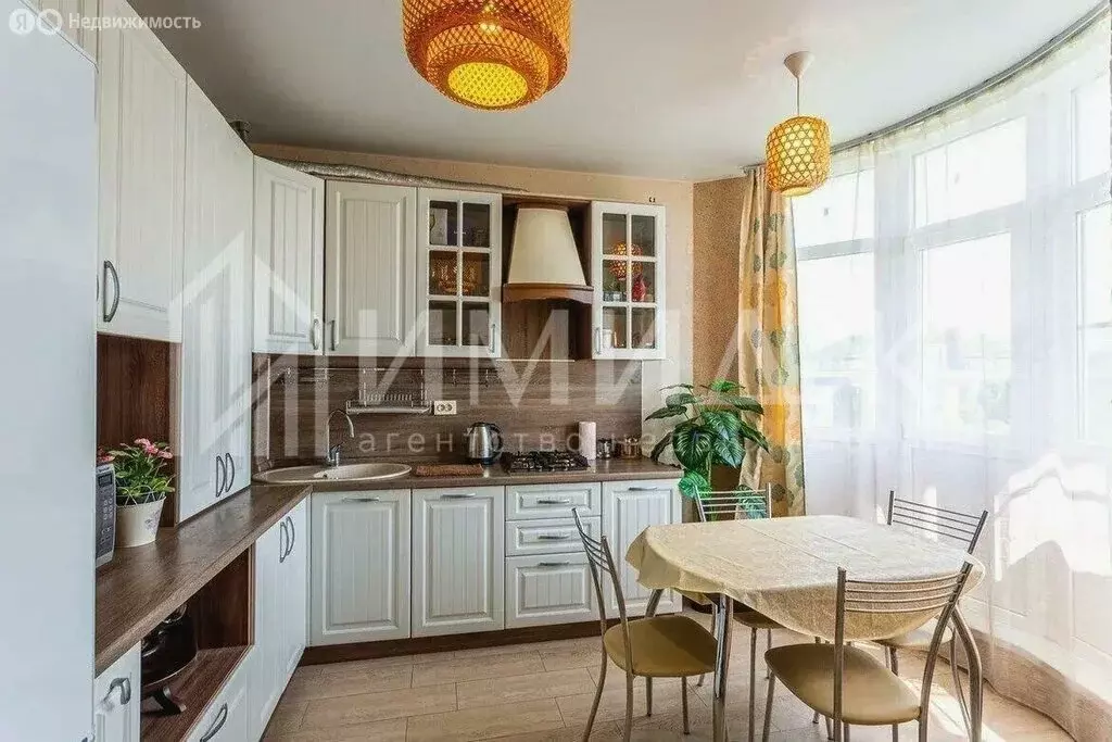 2-комнатная квартира: Сириус, улица Тюльпанов, 41к4 (64 м) - Фото 1