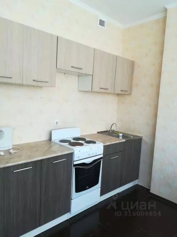 2-к кв. Белгородская область, Белгород ул. Апанасенко, 97 (69.1 м) - Фото 0