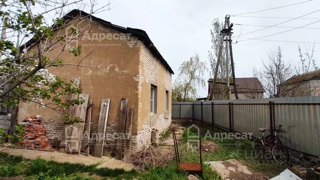 Дом в Волгоградская область, Волжский Цветущий сад СНТ, ул. Яблоневая ... - Фото 0