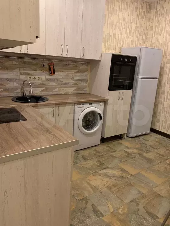 1-к. квартира, 30 м, 2/17 эт. - Фото 0