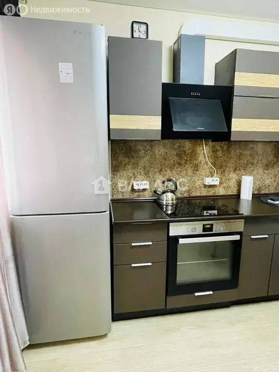 2-комнатная квартира: Тобольск, 15-й микрорайон, 23 (50.9 м) - Фото 1