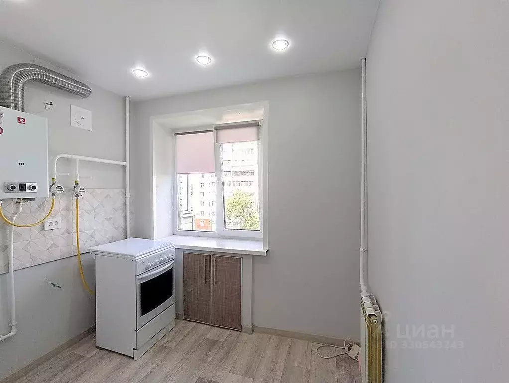 2-к кв. Чувашия, Чебоксары ул. Энтузиастов, 13 (42.0 м) - Фото 1