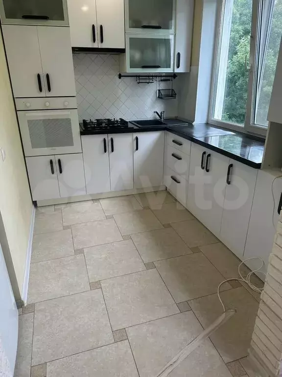 3-к. квартира, 64 м, 5/5 эт. - Фото 0