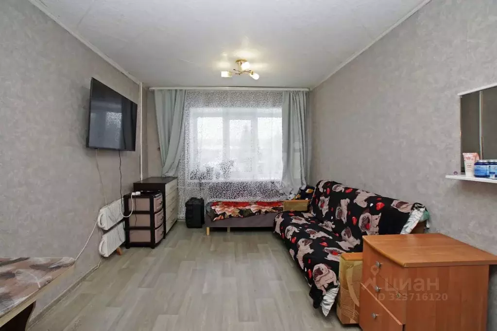 Комната Омская область, Омск Радуга мкр, ул. 11-я Чередовая, 3 (17.0 ... - Фото 1