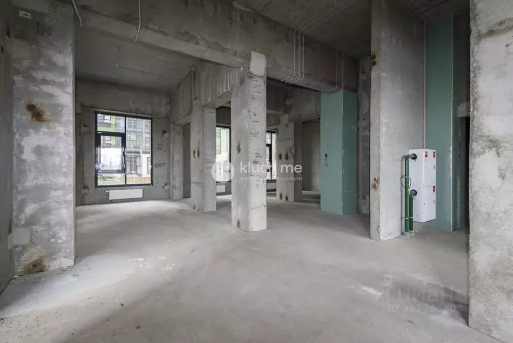 Помещение свободного назначения в Татарстан, Казань просп. Ильгама ... - Фото 1