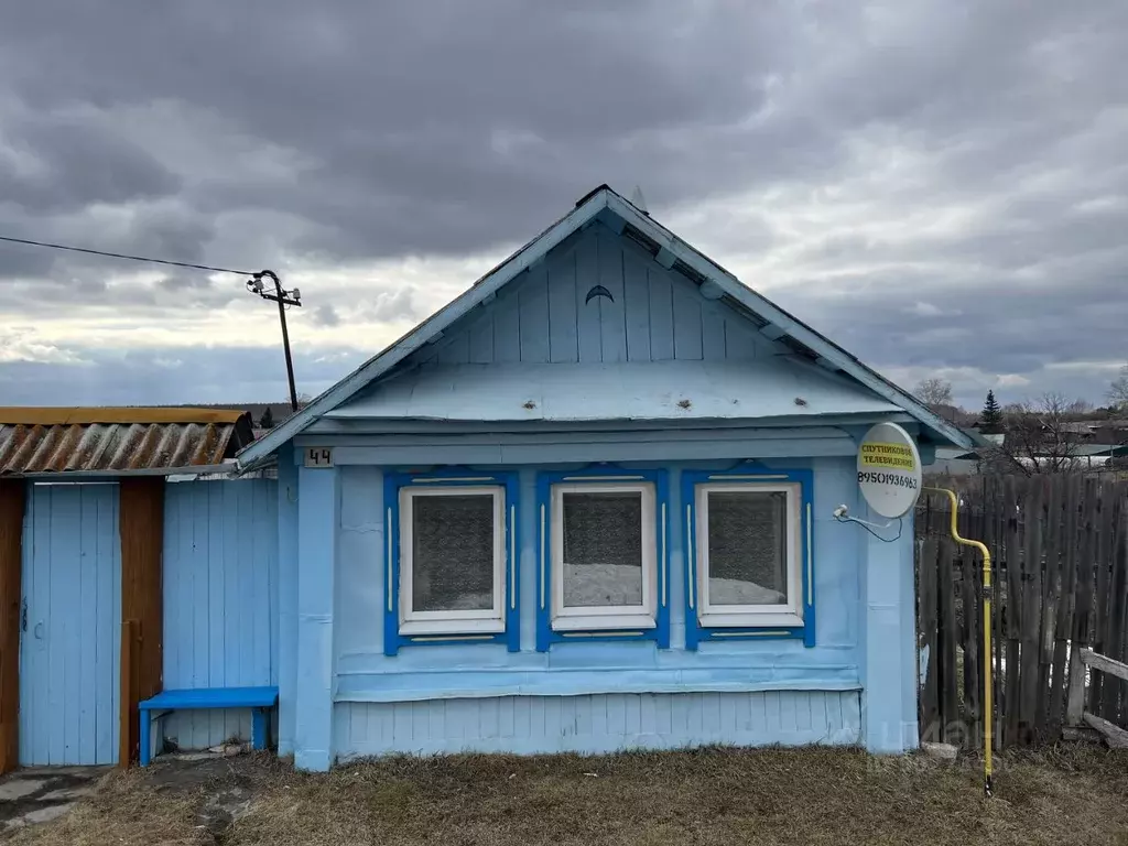 Дом в Свердловская область, Каменский городской округ, с. Кисловское ... - Фото 1