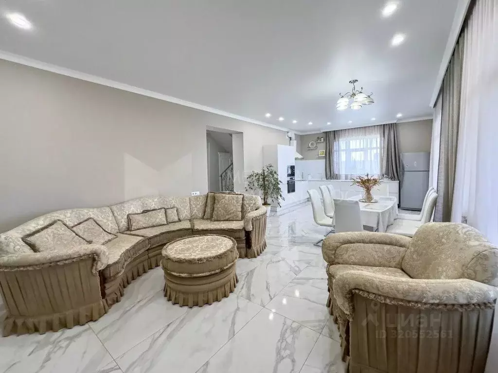 Коттедж в Тюменская область, Тюменский район, с. Гусево  (221 м) - Фото 1