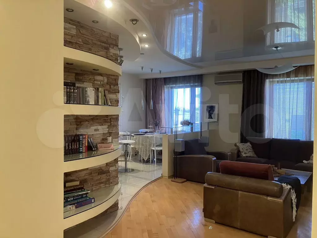 3-к. квартира, 90 м, 5/5 эт. - Фото 0