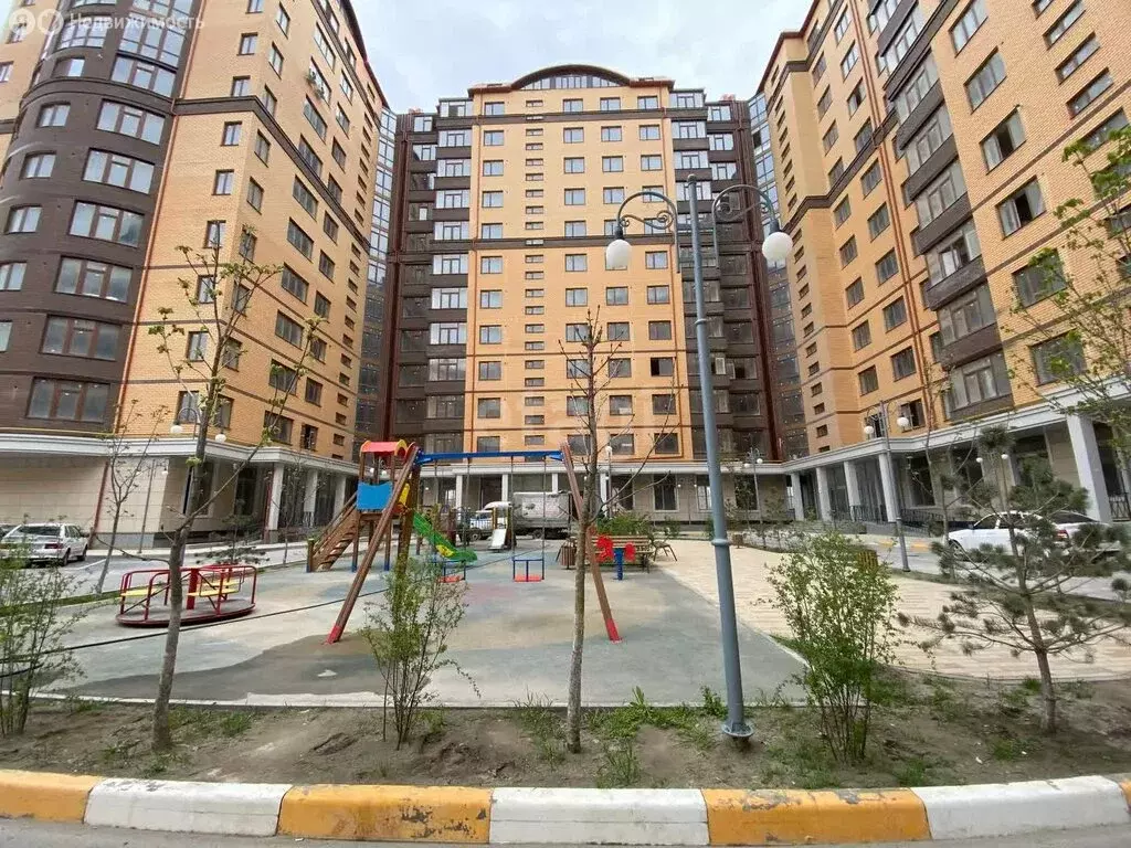 3-комнатная квартира: Каспийск, улица Магомедали Магомеджановa, 31А ... - Фото 2