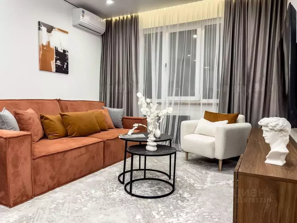 3-к кв. Оренбургская область, Оренбург ул. Автомобилистов, 15 (60.0 м) - Фото 0