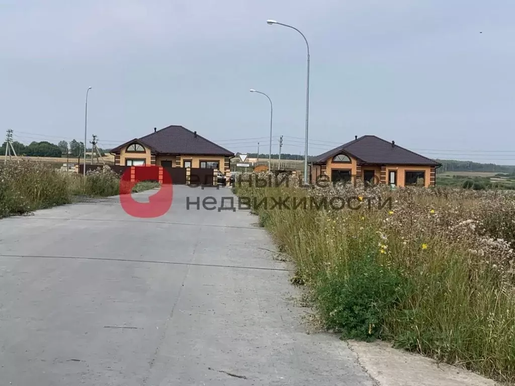 Участок в Тюменская область, Тюменский район, с. Кулаково ул. ... - Фото 1