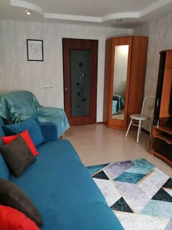 2-к кв. Пермский край, Губаха Октябрьский просп., 8 (41.7 м) - Фото 0