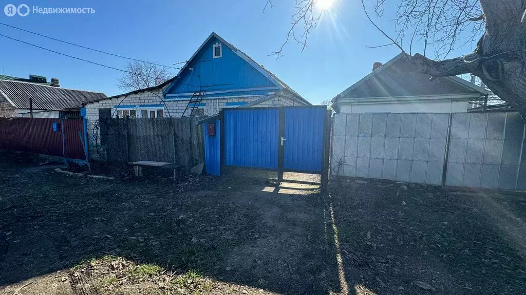 Дом в Новокубанск, улица 40 лет Октября, 9 (26 м) - Фото 0