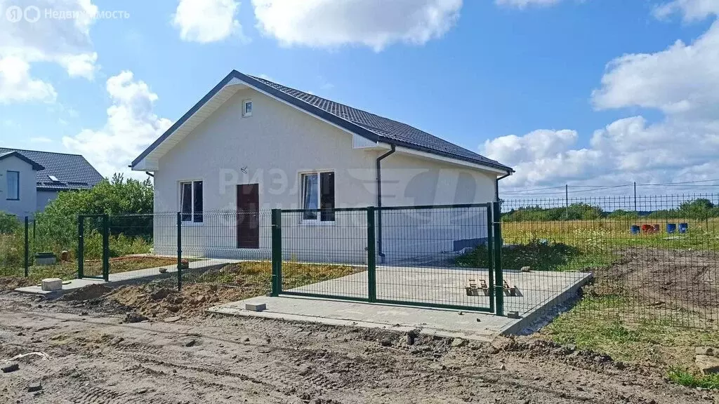 Дом в Калининградская область, Гурьевский муниципальный округ, посёлок ... - Фото 1