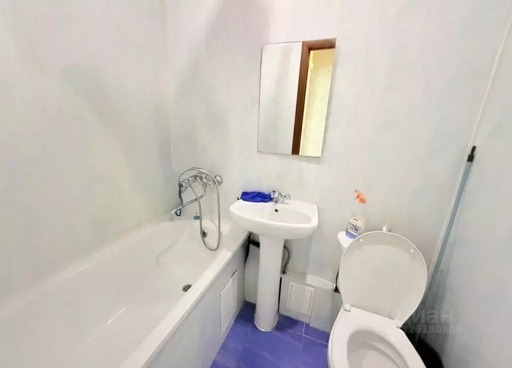 1-к кв. Свердловская область, Екатеринбург ул. Коммунистическая, 18 ... - Фото 2