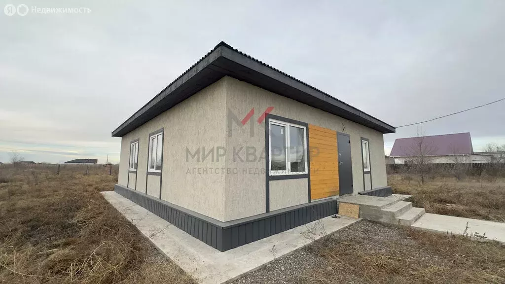 Дом в Усть-Абаканский район, посёлок Тепличный, Цветочная улица, 6 (95 ... - Фото 1