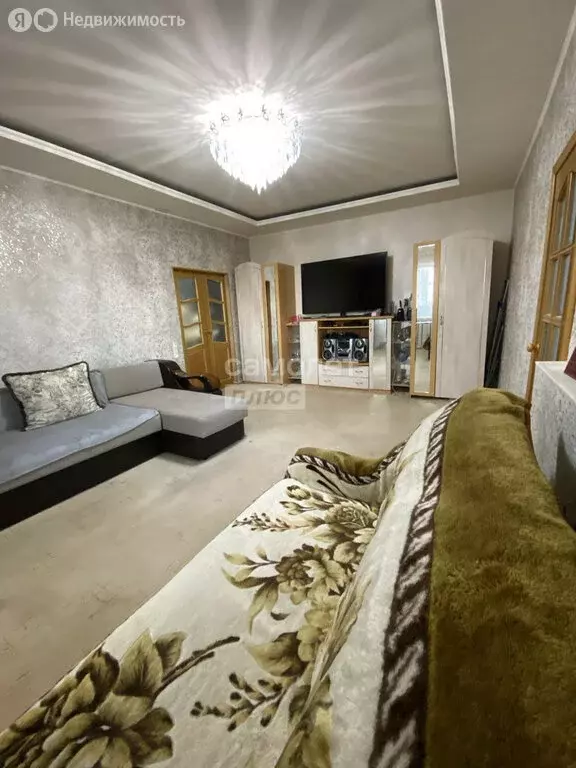 1-комнатная квартира: Астрахань, улица Куликова, 77 (43 м) - Фото 0